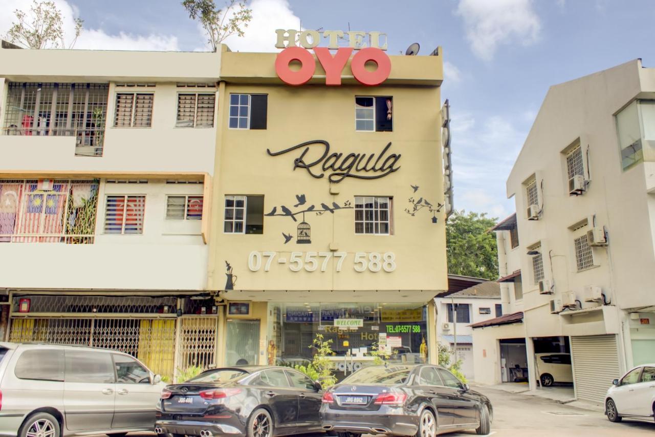 ג'והור בהרו Oyo 90028 Ragula Hotel מראה חיצוני תמונה
